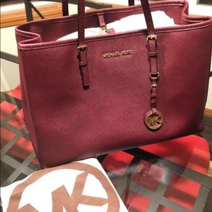 Michael Kors Jet Set large bag